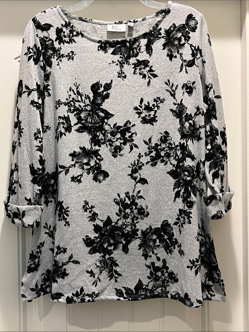 Karen Scott Gray Top with Black Floral Print with 3/4 Sleeves NWT
